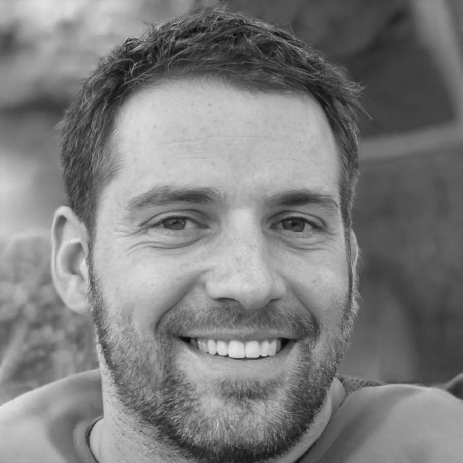 Portrait de Théo Dubreuil, conseiller en planification financière
