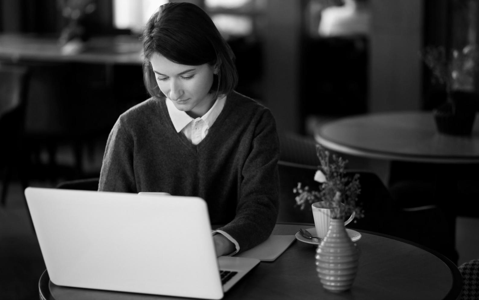 Analyse de données financières pour optimisation temporelle des investissements
