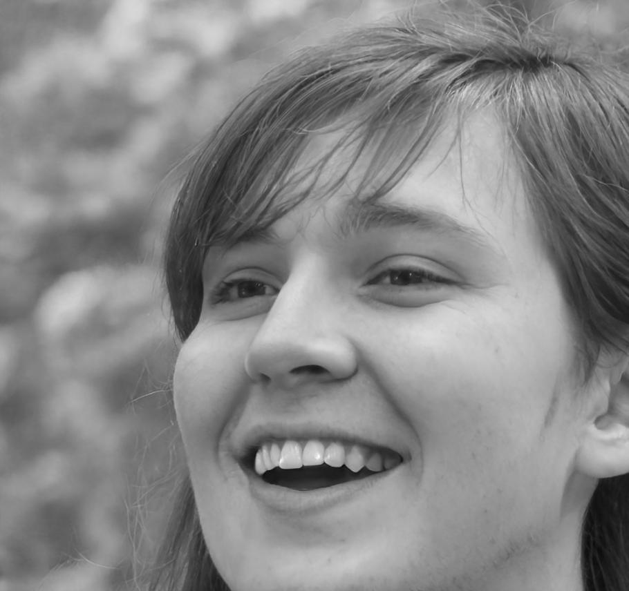 Portrait de Léonie Vernet, spécialiste en organisation financière
